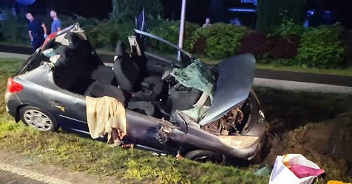 Darłowo: Pasażerka ranna w wypadku. Kierowca Peugeota miał wynik pozytywny na marihuanę Darłowo: Pasażerka ranna w wypadku. Kierowca Peugeota miał wynik pozytywny na marihuanę