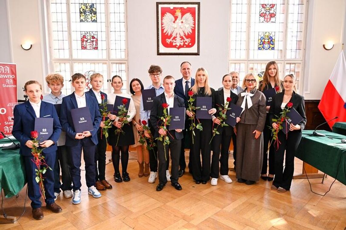 Początek Młodzieżowej Rady Miejskiej w Sławnie Początek Młodzieżowej Rady Miejskiej w Sławnie