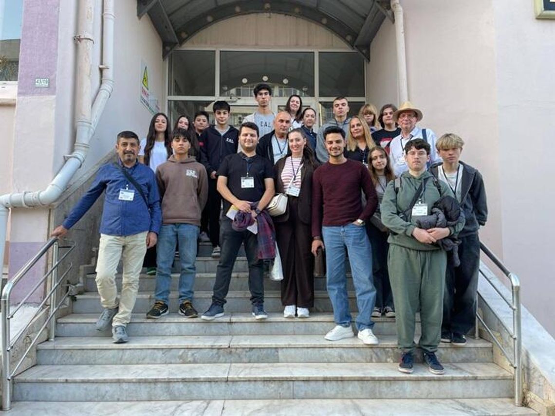 Sławieńscy uczniowie w Turcji Sławieńscy uczniowie w Turcji