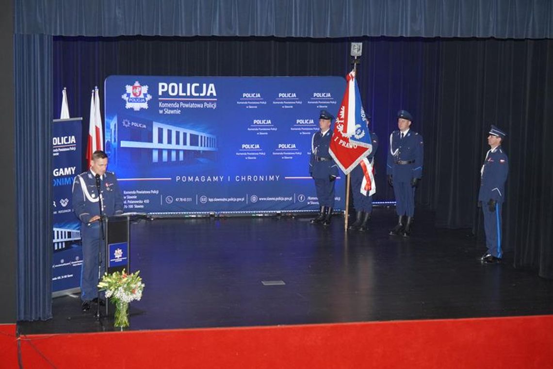 Sławno Awanse i nagrody z okazji policyjnego święta Sławno Awanse i nagrody z okazji policyjnego święta