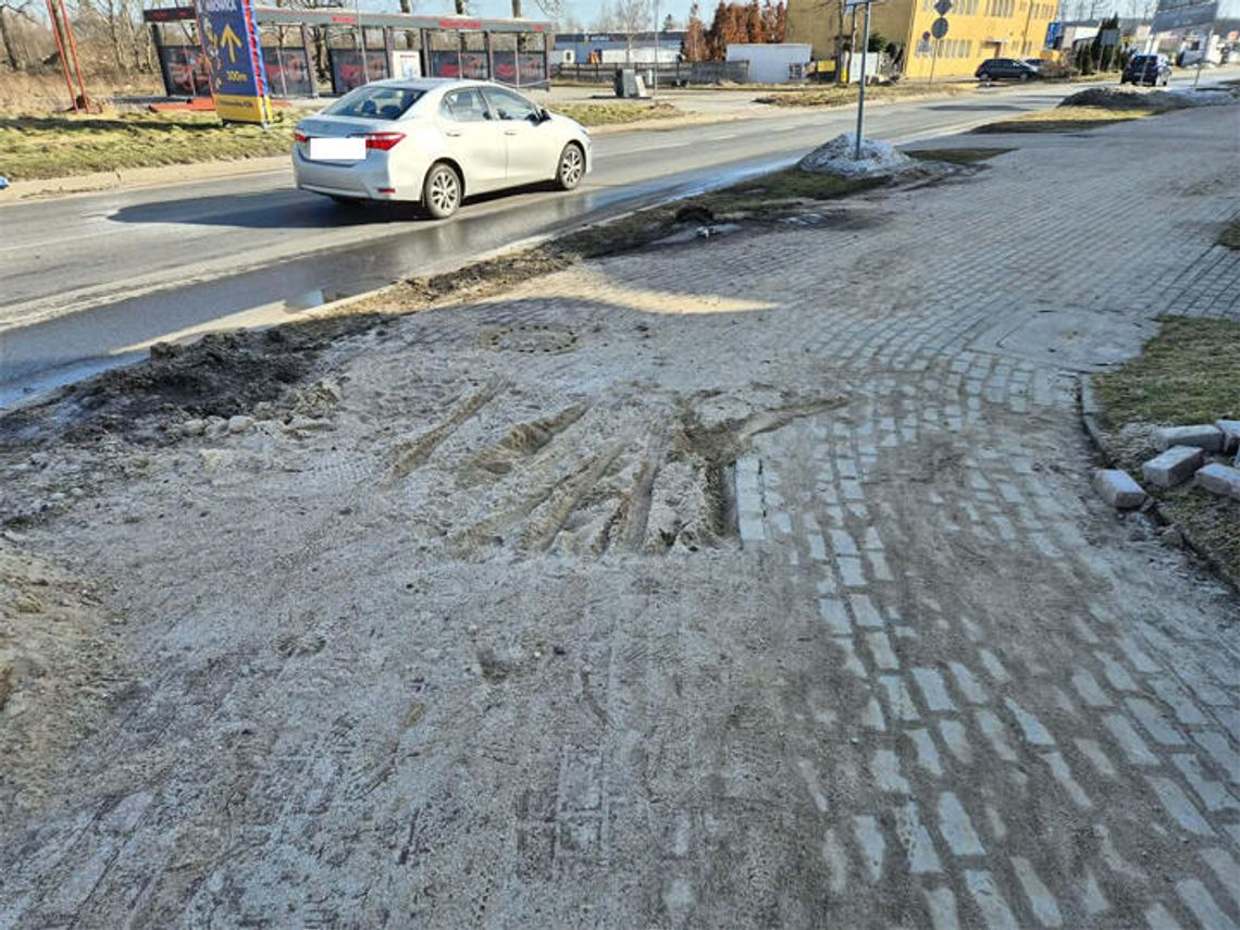 Sławno: Groźny upadek rowerzystki na ul. Polanowskiej Sławno: Groźny upadek rowerzystki na ul. Polanowskiej