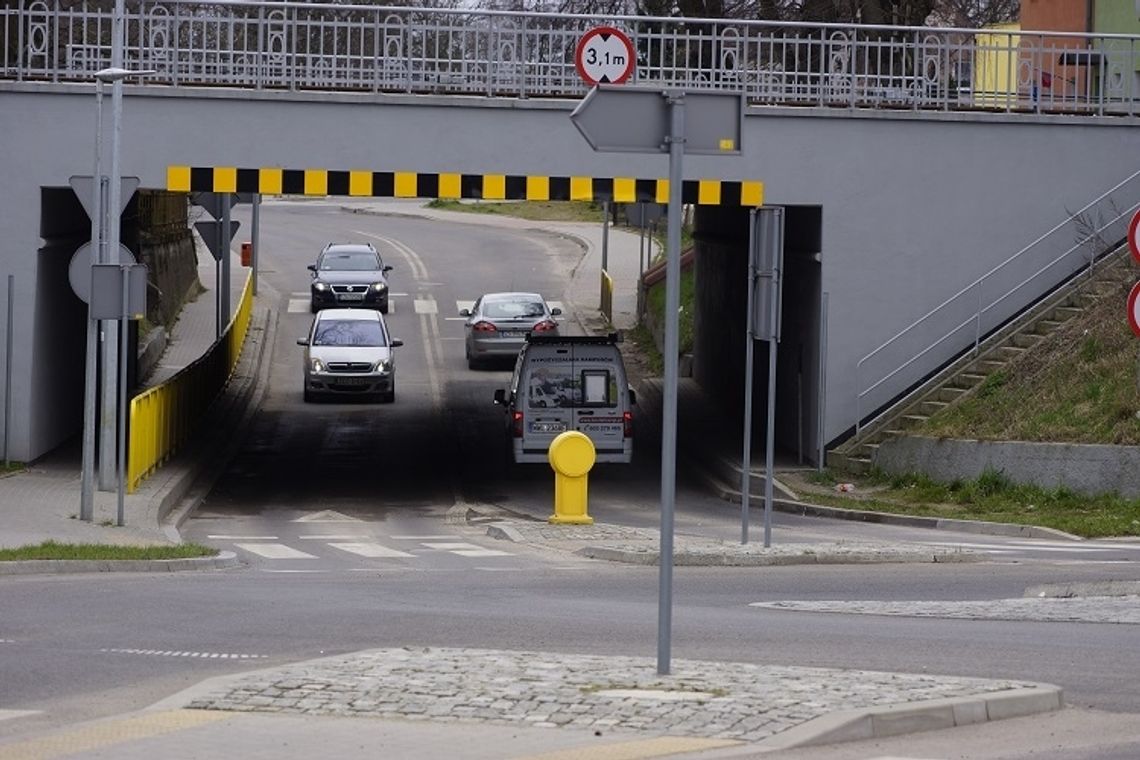 Sławno: Już można jeździć pod wiaduktem