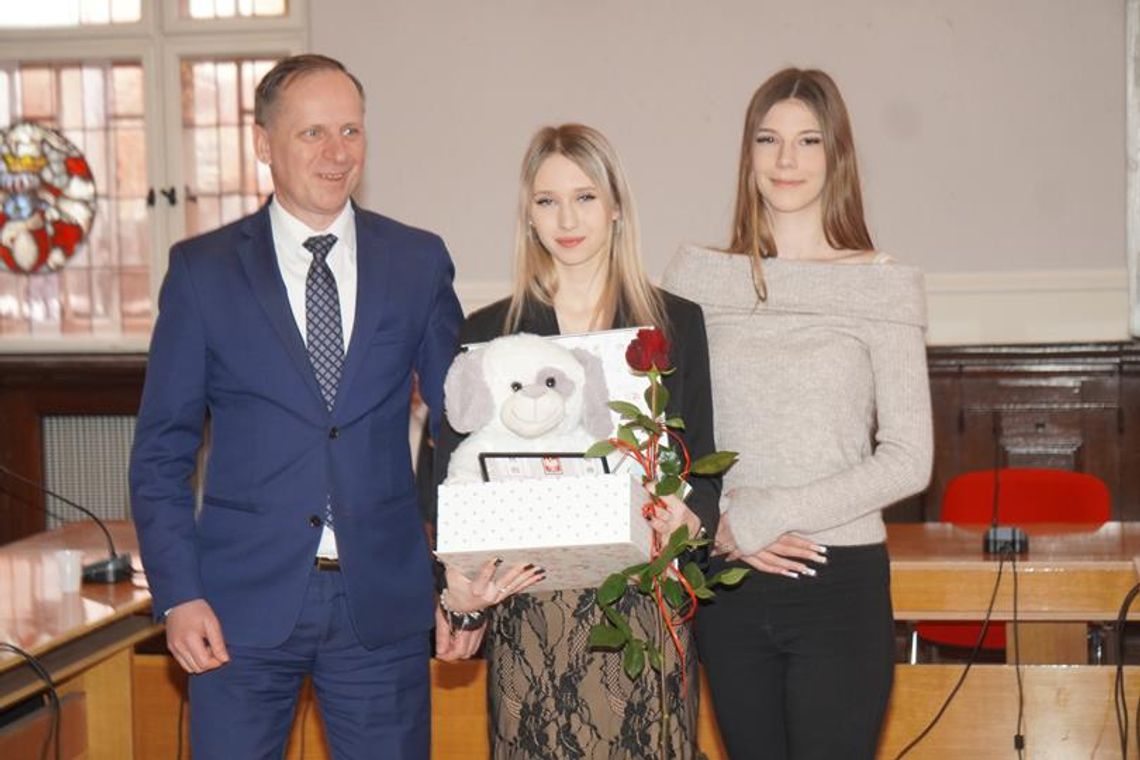 Sławno Młodzi radni głosowali za dotacją Sławno Młodzi radni głosowali za dotacją