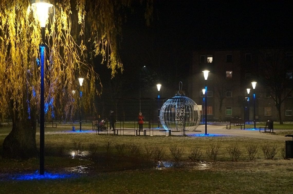 Sławno: Święta coraz bliżej - iluminacja w miejscu fontanny