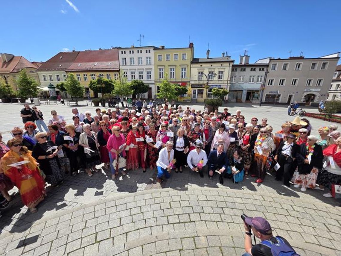 Uniwersytet Trzeciego Wieku Powiatu Sławieńskiego świętował 10. lat istnienia Uniwersytet Trzeciego Wieku Powiatu Sławieńskiego świętował 10. lat istnienia
