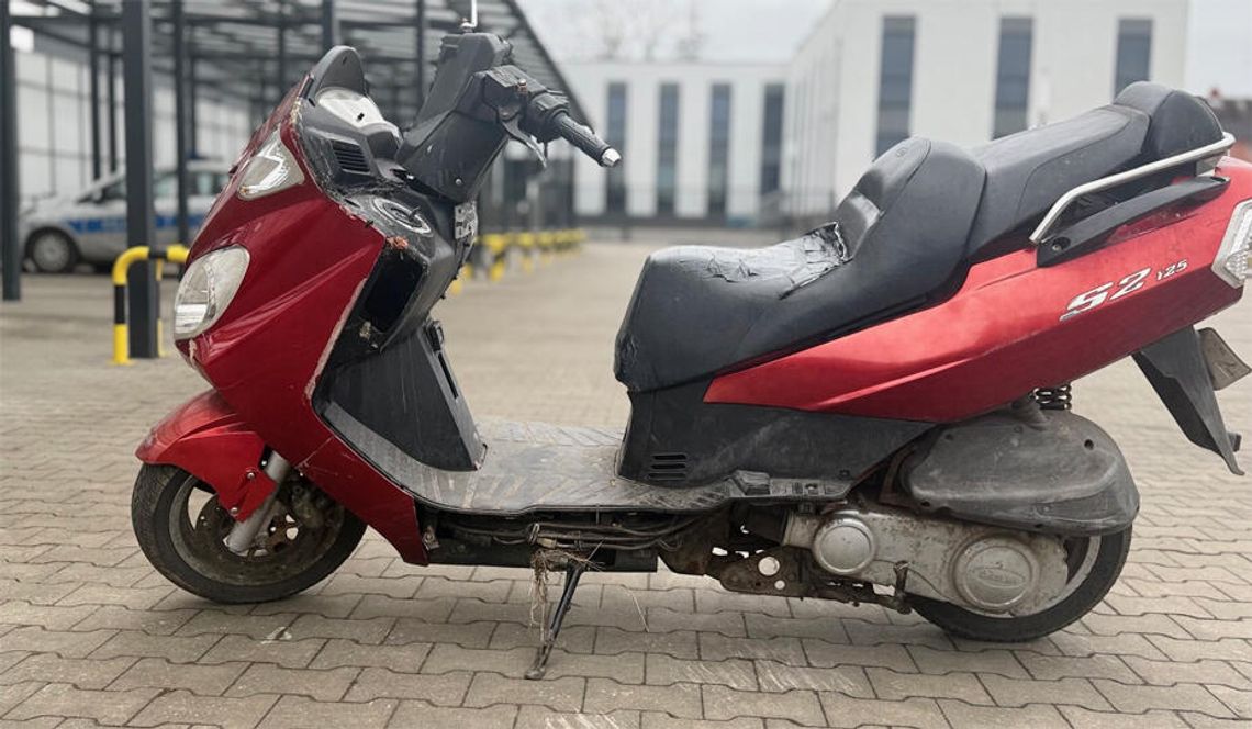 Warszkówko: Pijany 32 - latek bez uprawnień wiózł niezarejestrowanym motorowerem nietrzeźwego kolegę