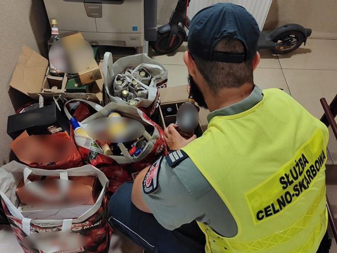 Wpadły nielegalne papierosy i alkohol Wpadły nielegalne papierosy i alkohol