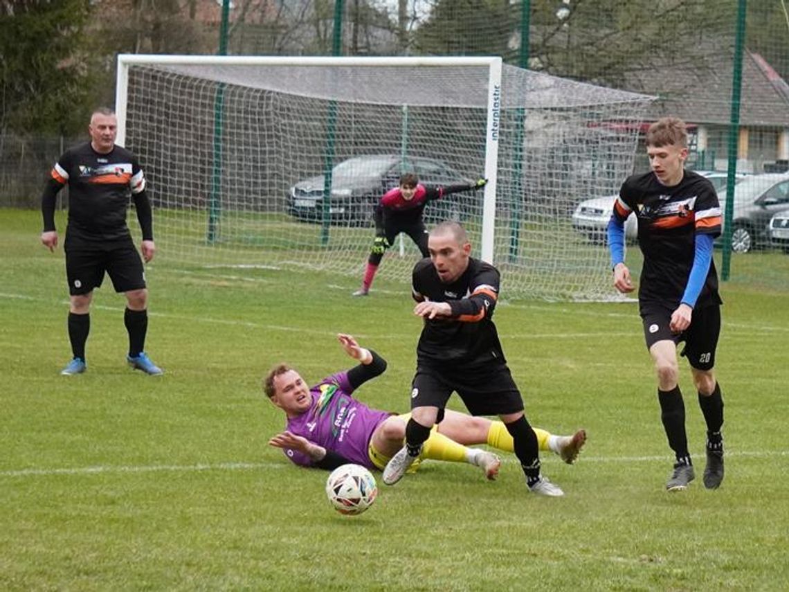 Wrzos Wrześnica – Strong Zielenica 3:2 (1:2)