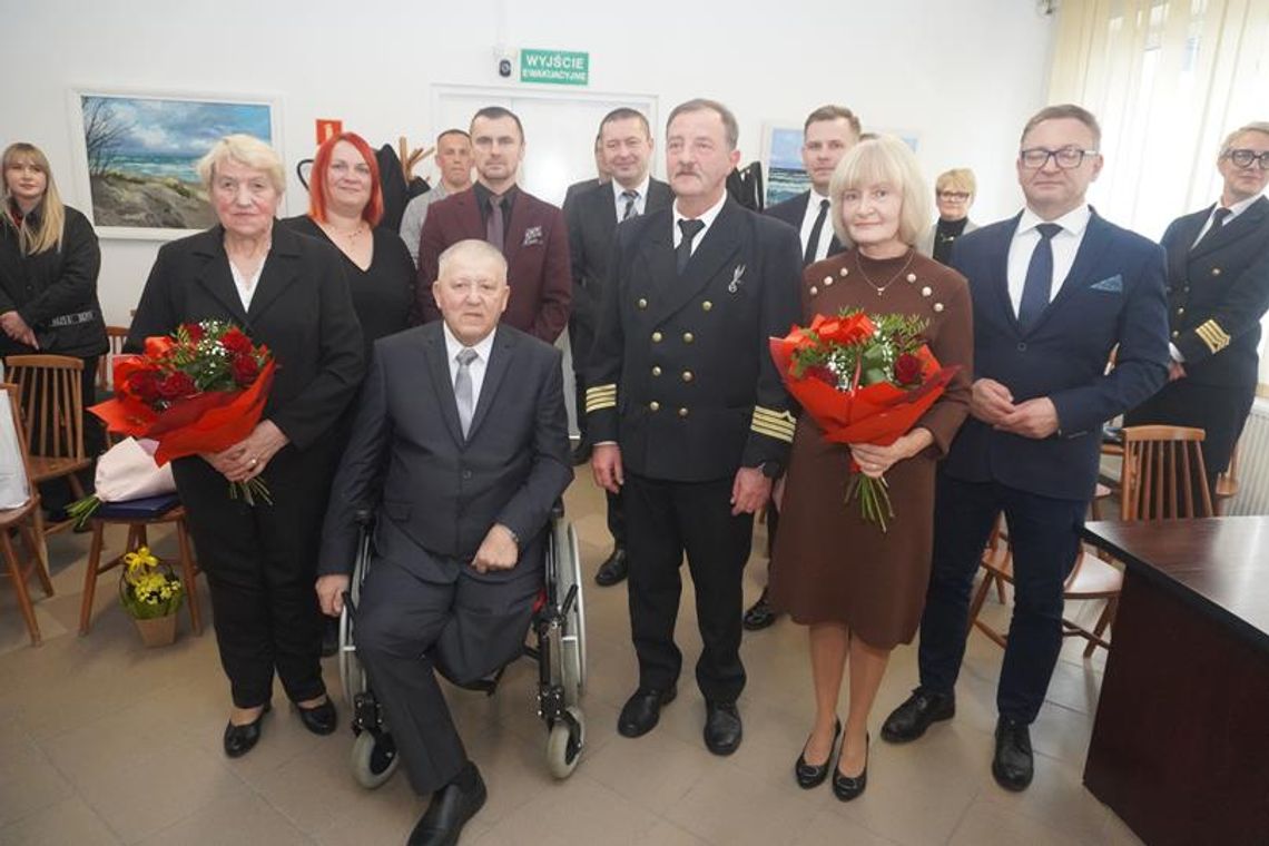 Zdzisław Ludwikowski i Jerzy Świątek z tytułami „Zasłużony dla Powiatu Sławieńskiego”.