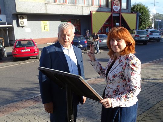 2.09 Sławno odwiedzili kandydaci Lewicy: Andrzej Lewandowski z Darłowa i Małgorzata Prokop-Paczkowska ze Szczecina.