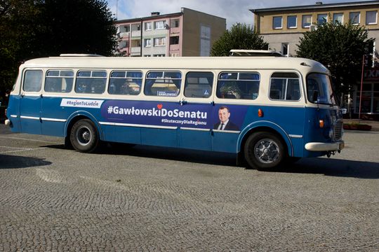 6.10 Sławno. Autobus wyborczy Stanisława Gawłowskiego