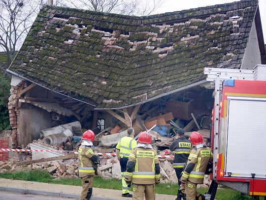 Staniewice: wybuch pieca zniszczył budynek
