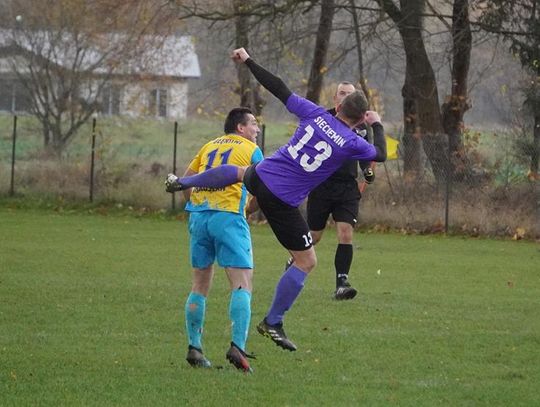 Piłka Nożna. A-klasa. Błękitni Stary Jarosław - KS Sieciemin 0:3