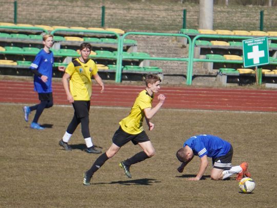 Piłka Nożna. Sparing przed ligą Wieża Postomino (juniorzy) - Darpol Barzowice 4:1 