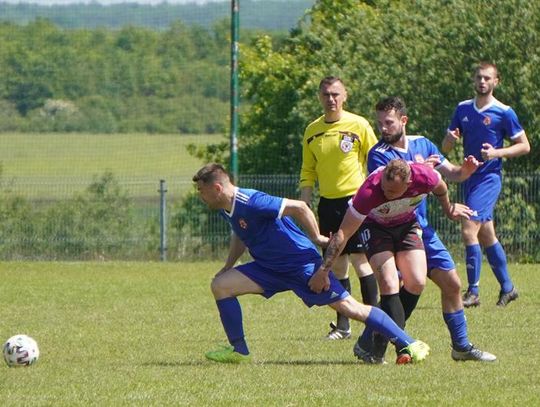 Piłka Nożna. Klasa Okręgowa. Wiekowianka Wiekowo - Wrzos Wrześnica 6:2 (4:2)