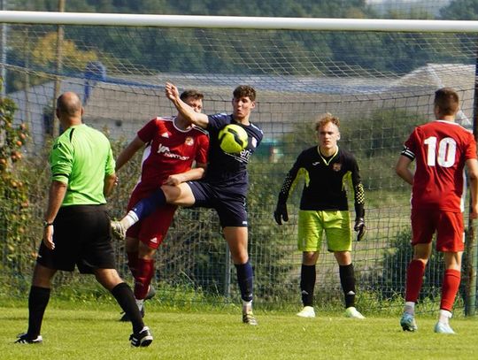 Piłka Nożna. Klasa Okręgowa: Wiekowianka Wiekowo - Astra Ustronie Morskie 5:1