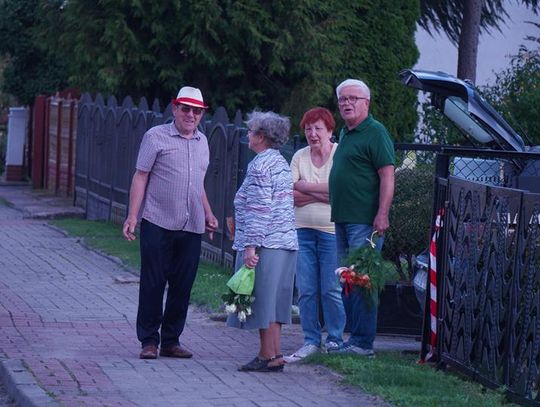 Sławno: podtrzymują dawną tradycję - weselna brama na Gombrowicza