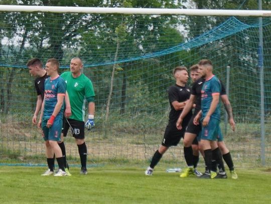 LZS Kowalewice - Viktoria II/KS Skibno 3:2