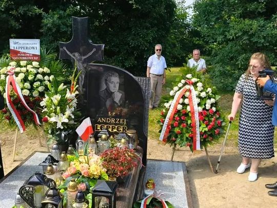 Pamiętali o Andrzeju Lepperze. W 15. rocznicę Jego śmierci...